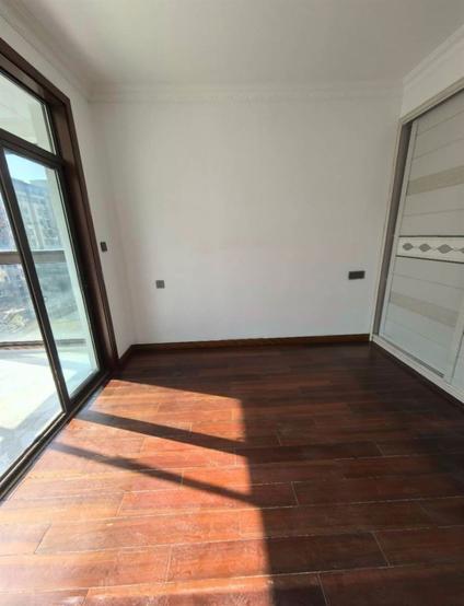 北京东方威尼斯3室2厅99平底层/共18层