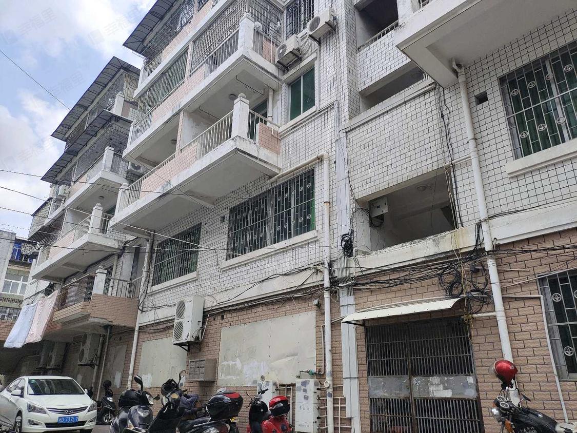厦门集美-杏东路/暂无年代白泉集贸市场小区