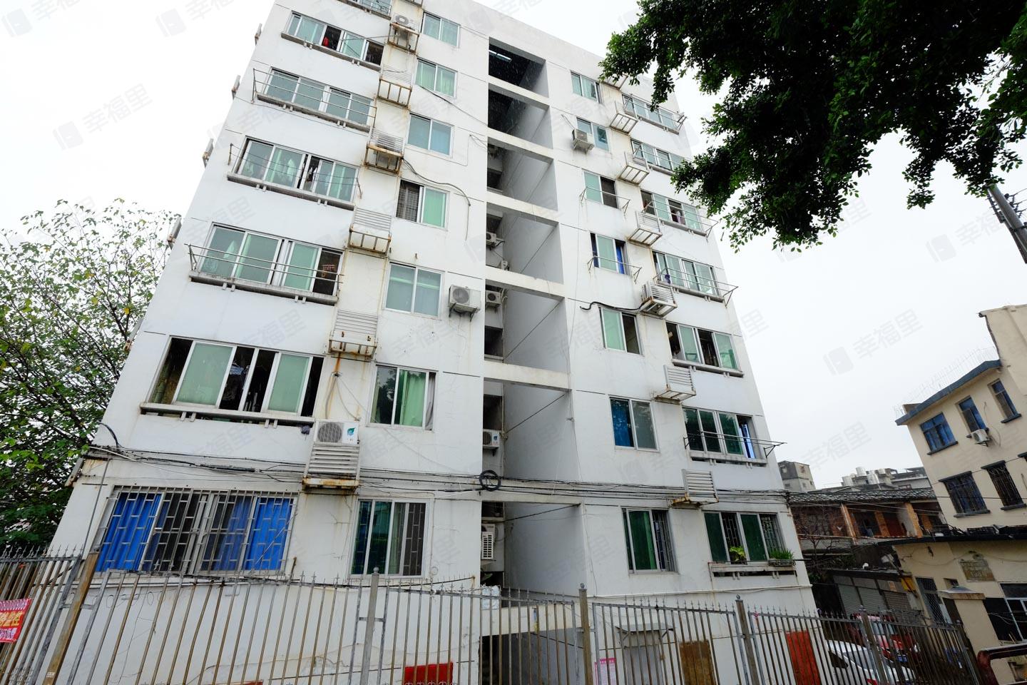 福州市盖山镇迎宾路198号教师楼小区效果图