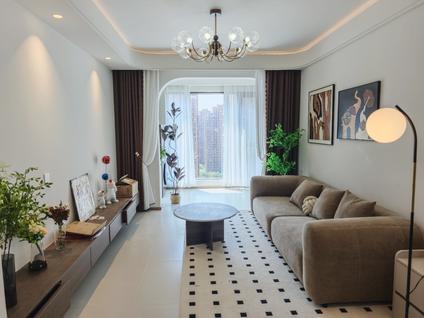 郑东新区郑州东站整租 海马公园(B区)3室2厅/135平/高楼层