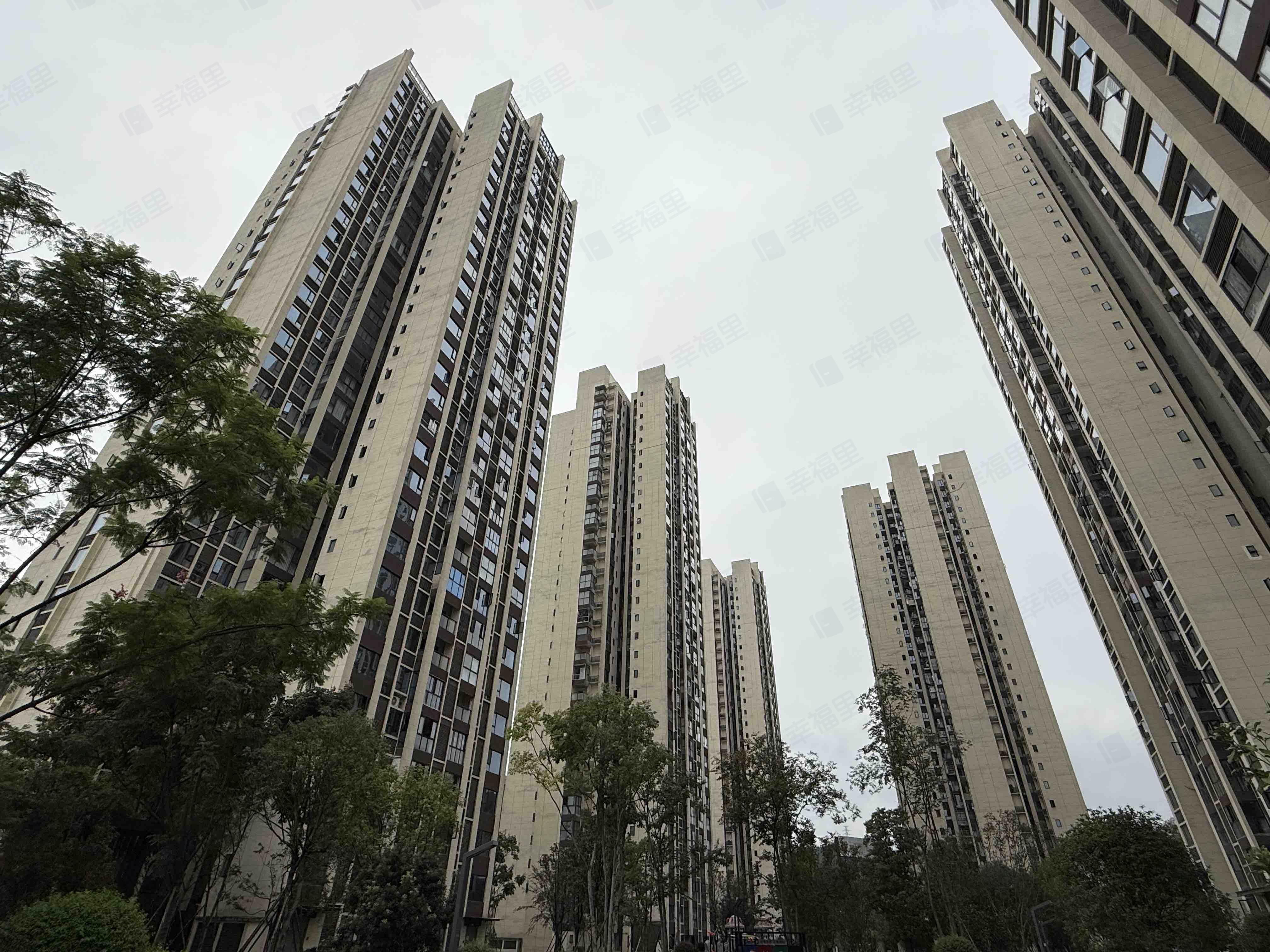 蜀道锦绣澜庭小区效果图