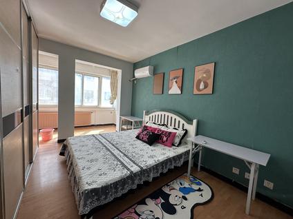 金水燕庄合租 英协花园2室1厅/120平/中楼层