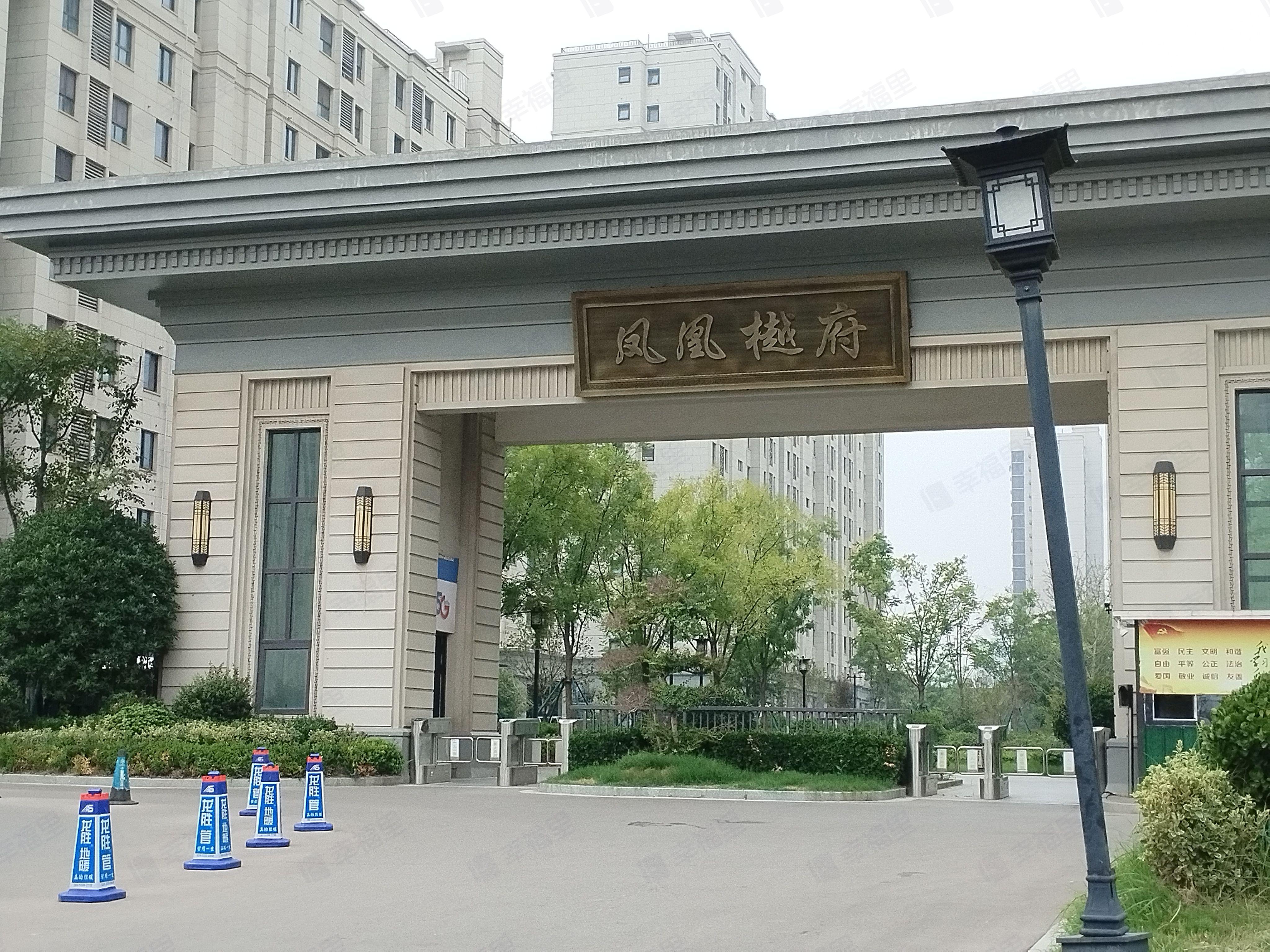 融创枫丹公馆小区效果图