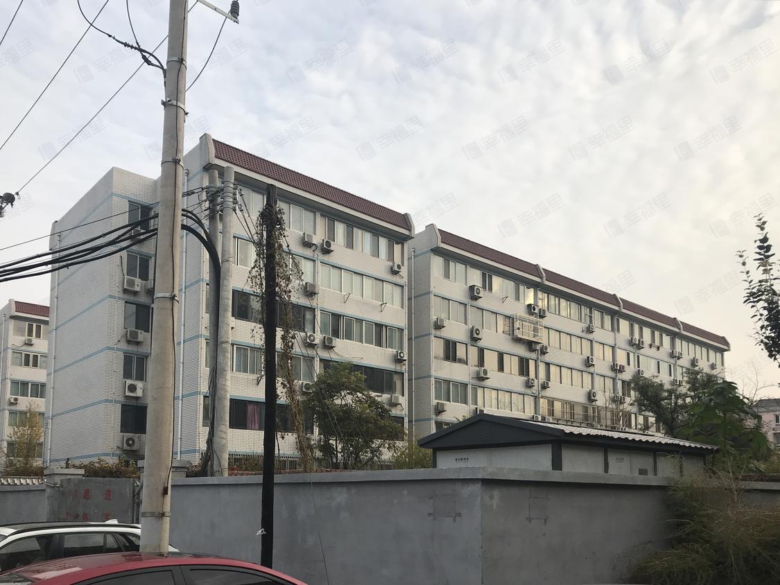 北京石景山-苹果园/暂无年代东下庄路38号院
