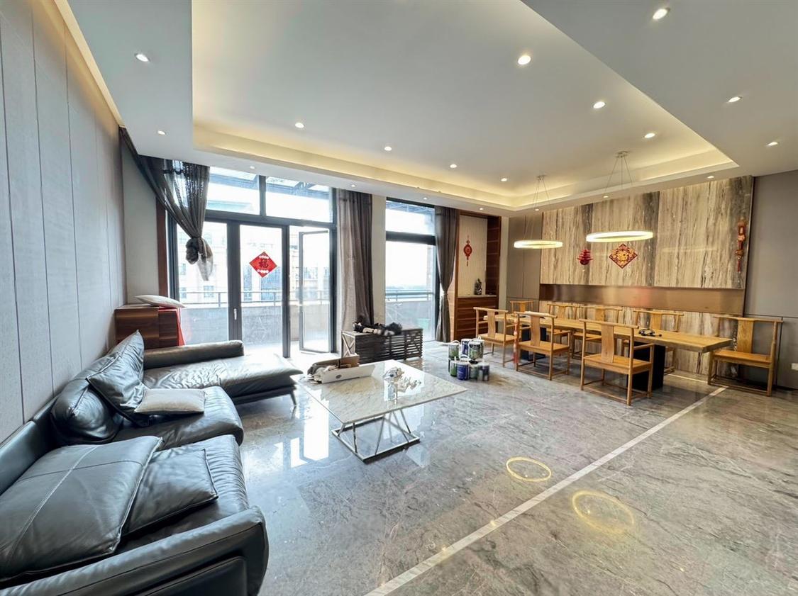 整租·鼎峰源著