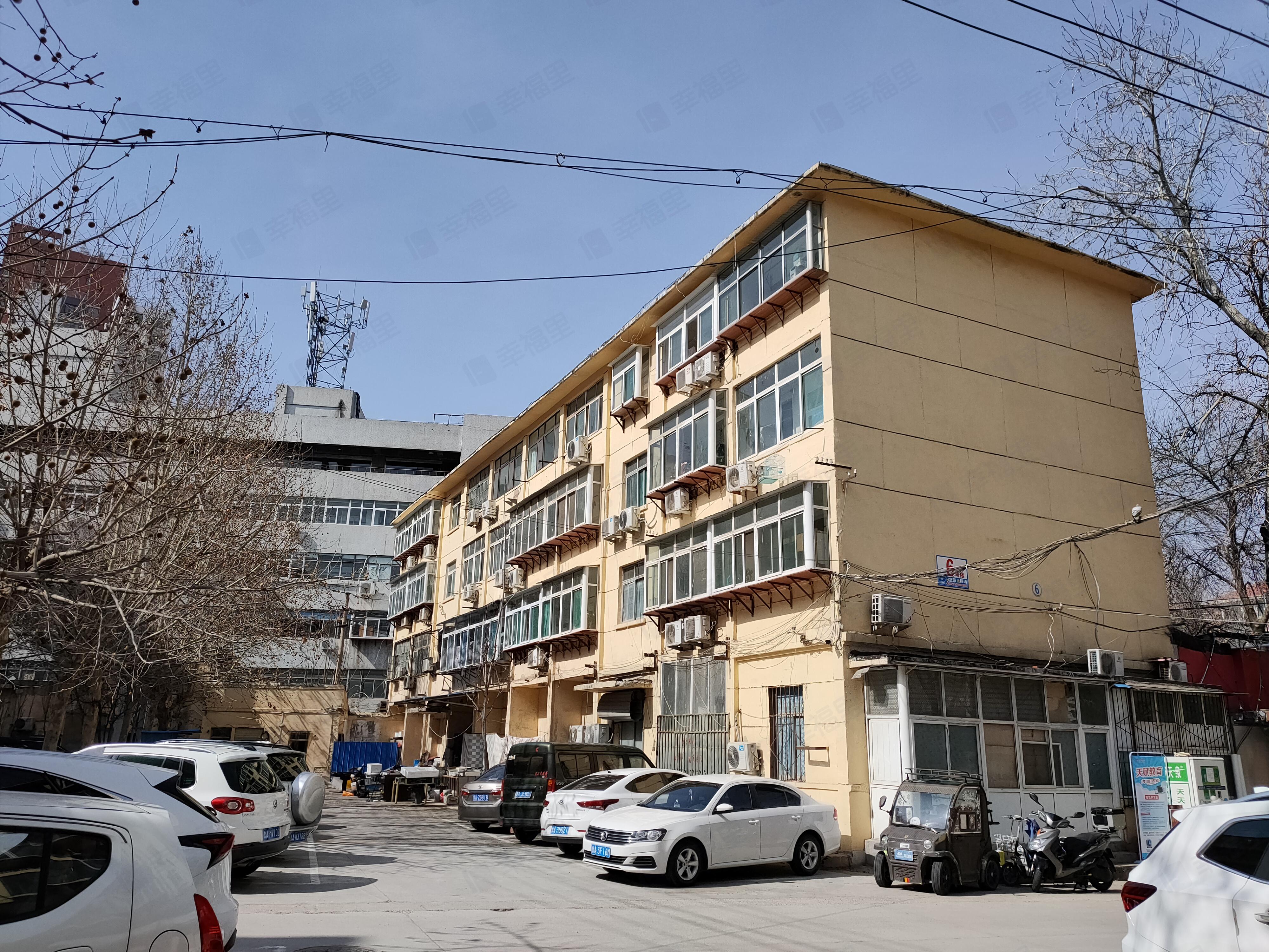 山东石化经贸集团总公司宿舍小区效果图