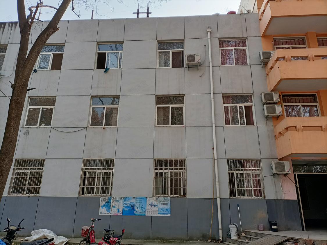 西安雁塔-雁塔南路/2008年建射击场家属院