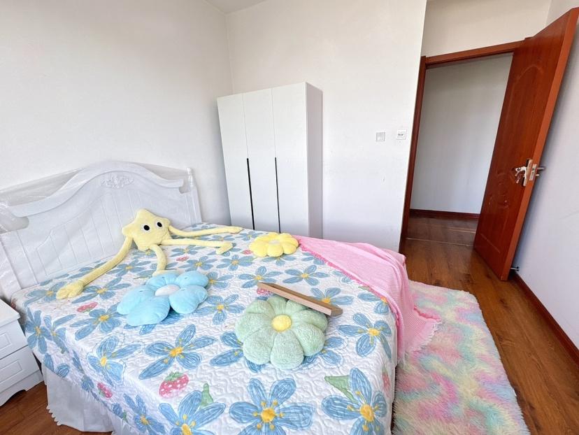 合租·绿地香树花城