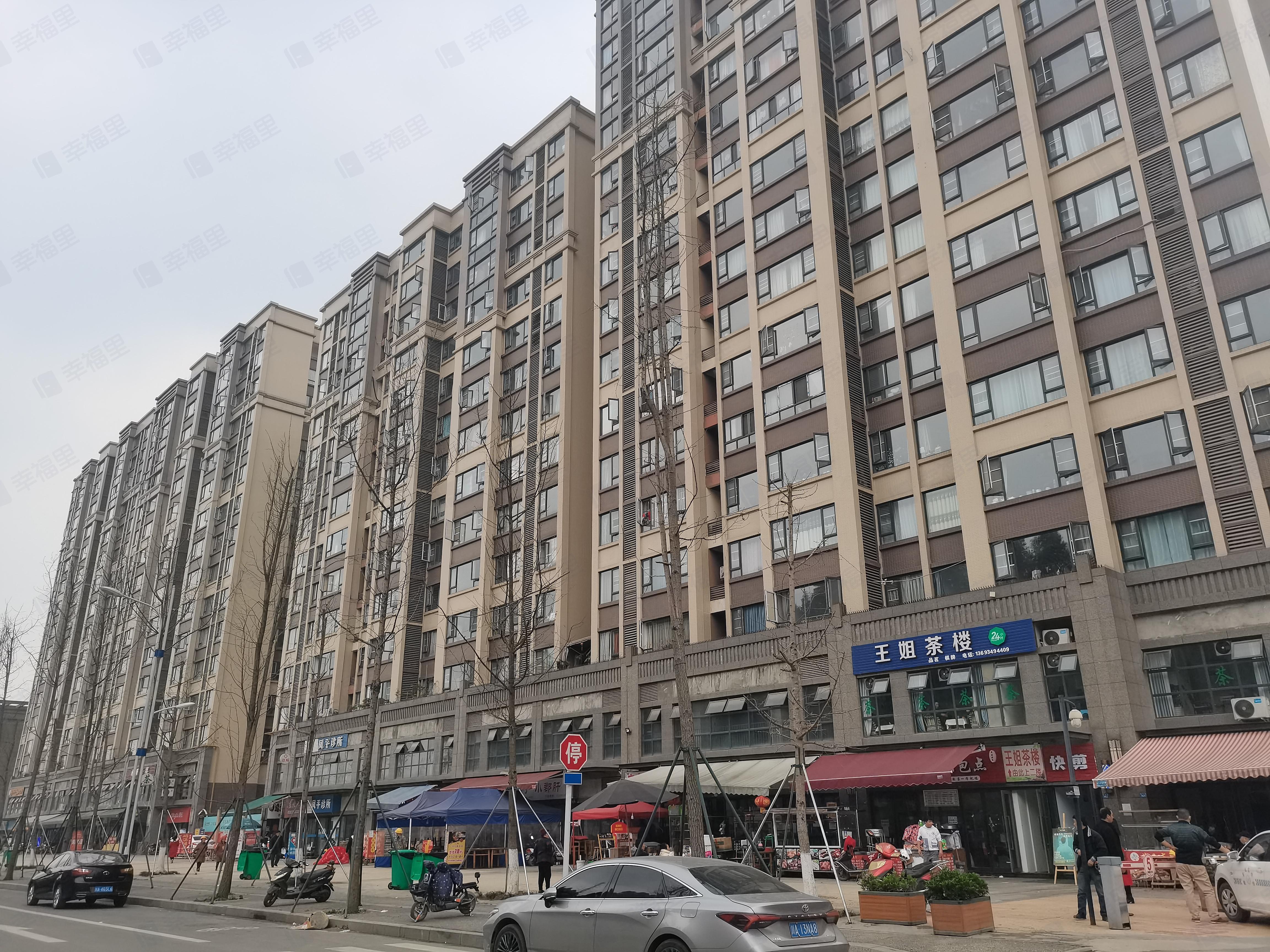 邦泰华府公馆小区效果图