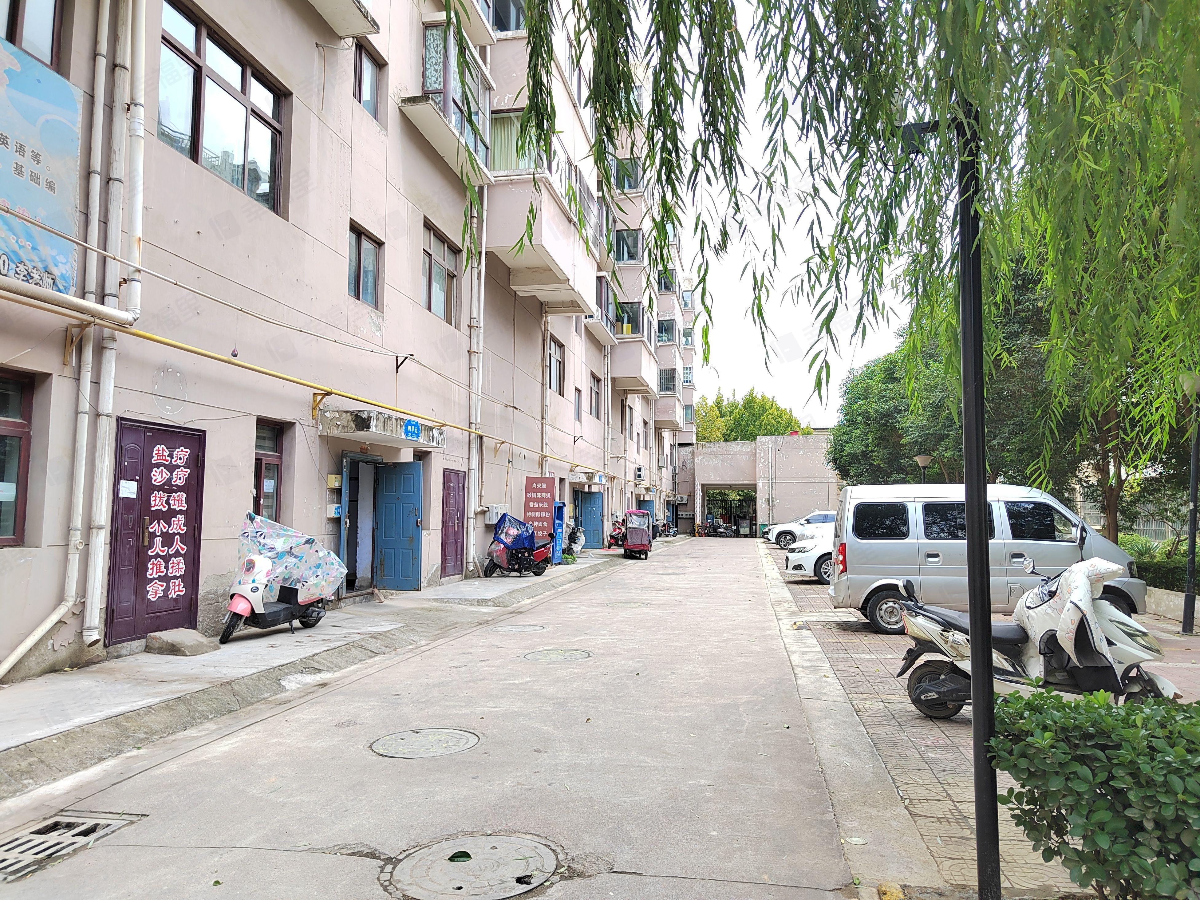 安民华府小区效果图