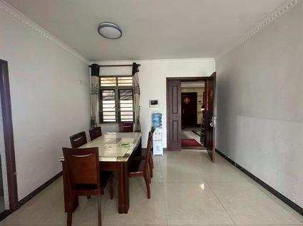 南城西平整租 东骏豪苑4室2厅/159平/高楼层