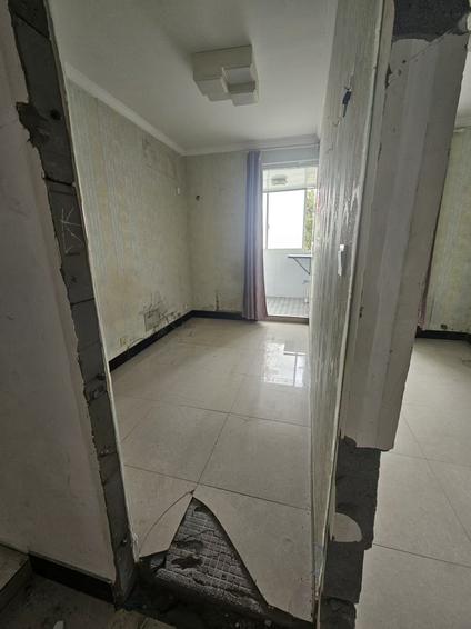 北京鹏裕苑3室2厅113平低楼层/共13层