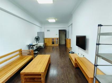 芗城江滨西整租 金品花园1室1厅/57平/中楼层