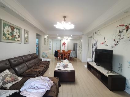 北京凡尔赛1号4室2厅140平中楼层/共30层