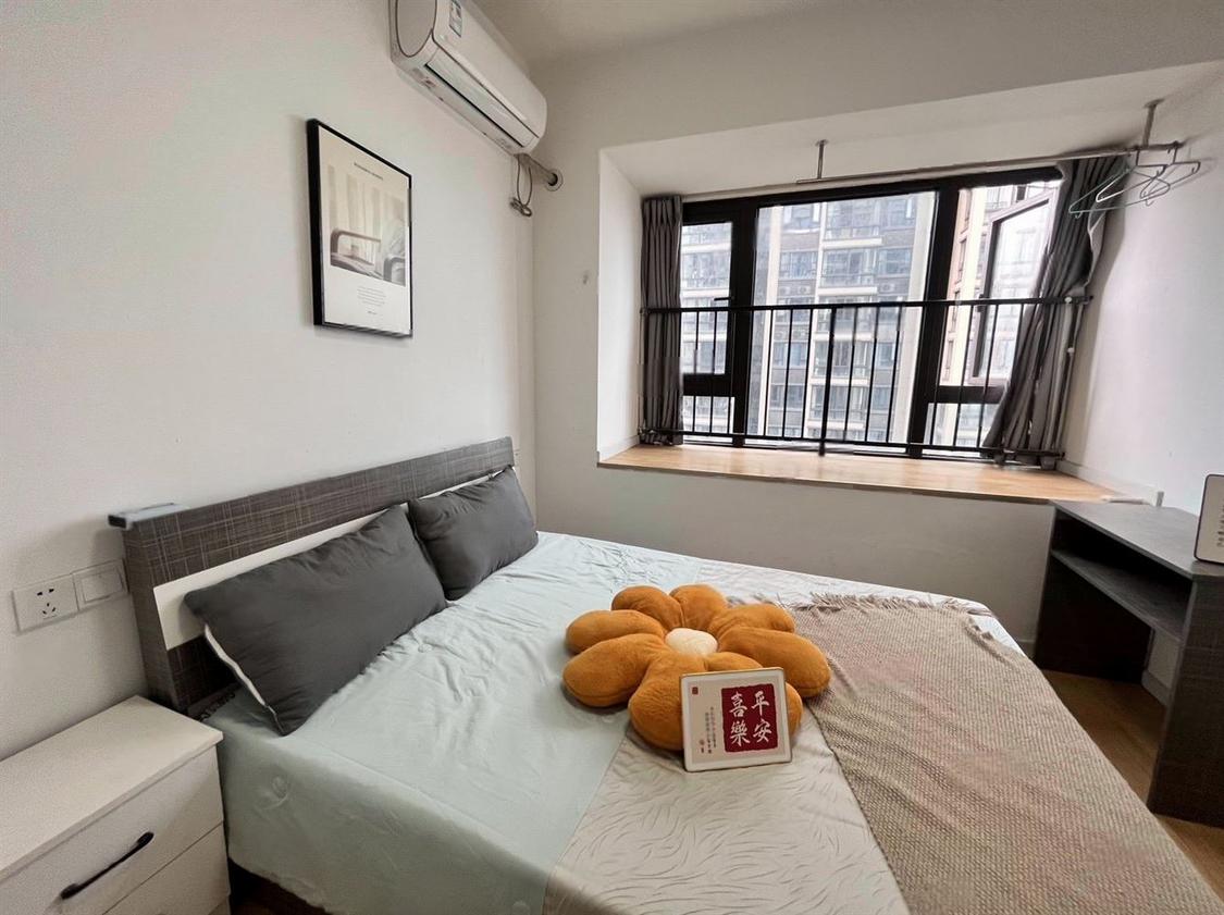 合租·龙湖九里峰景