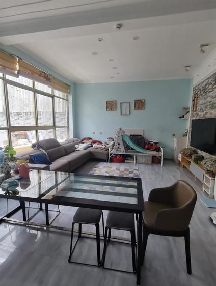 北京日月湖水景花园4室2厅220平底层/共3层