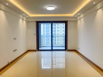 北京国贸天悦(一期)3室2厅109.18平低楼层/共32层