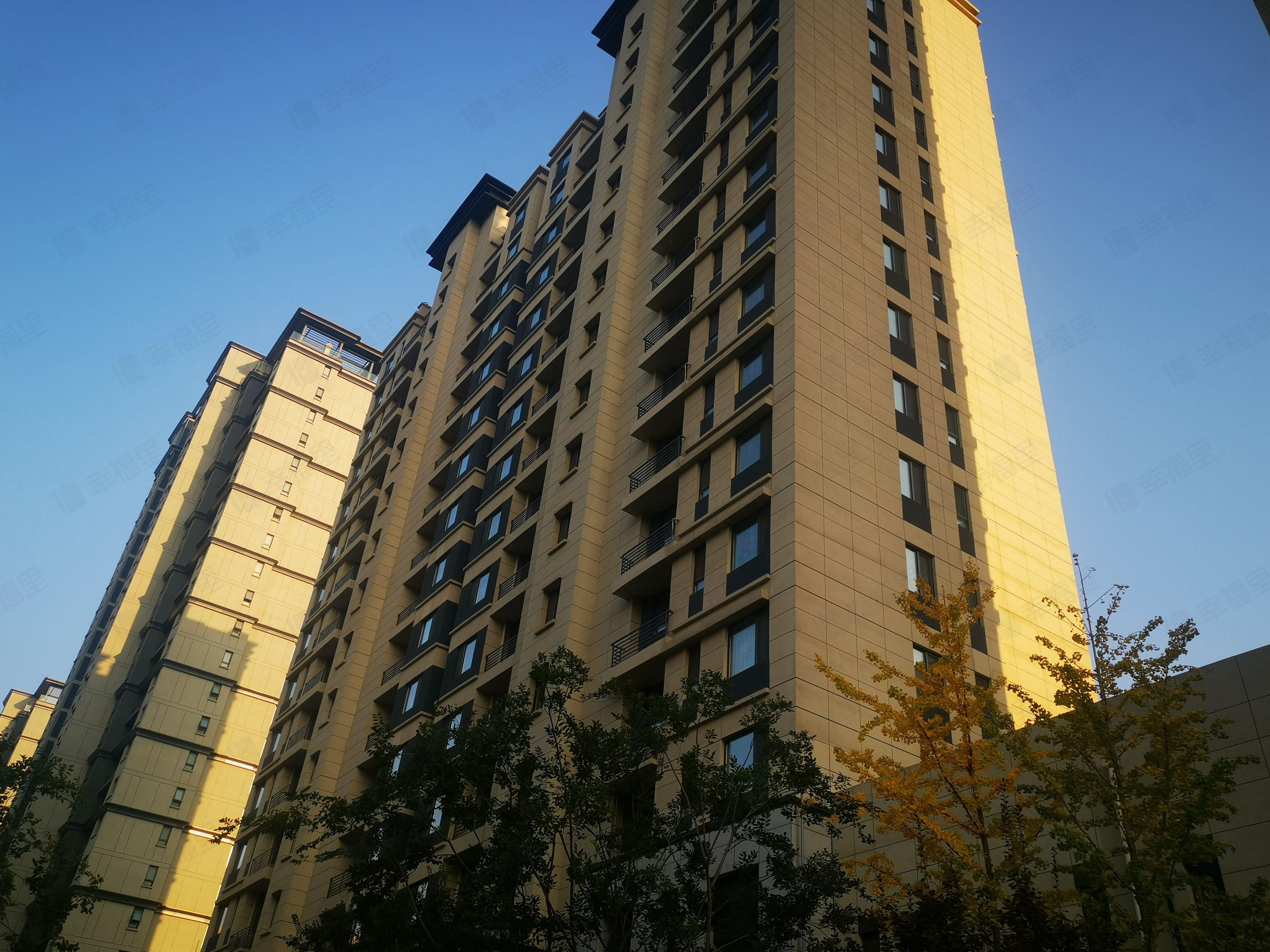 绿地IFC中央公馆B2地块小区效果图