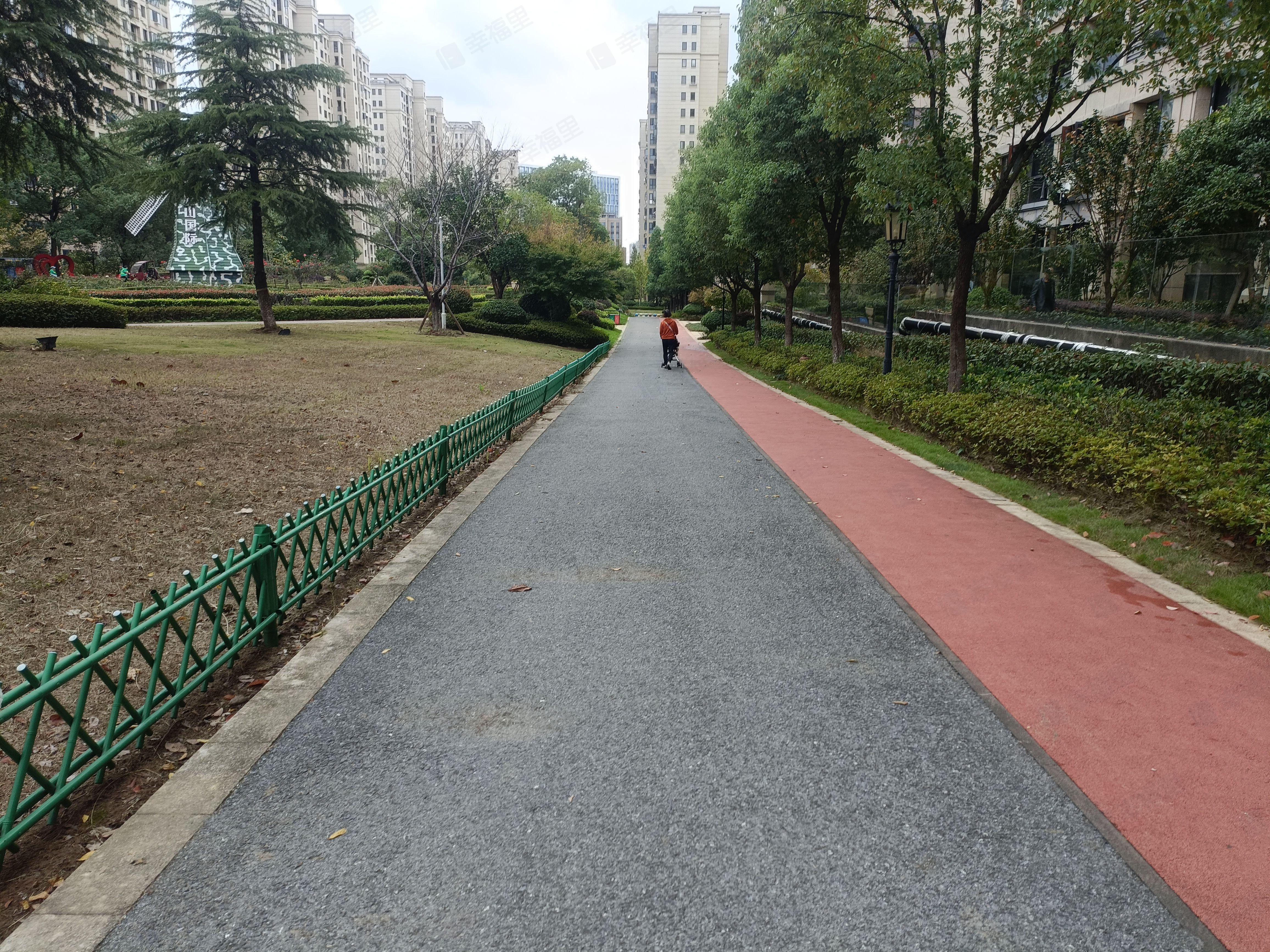 新湖庐山国际小区效果图