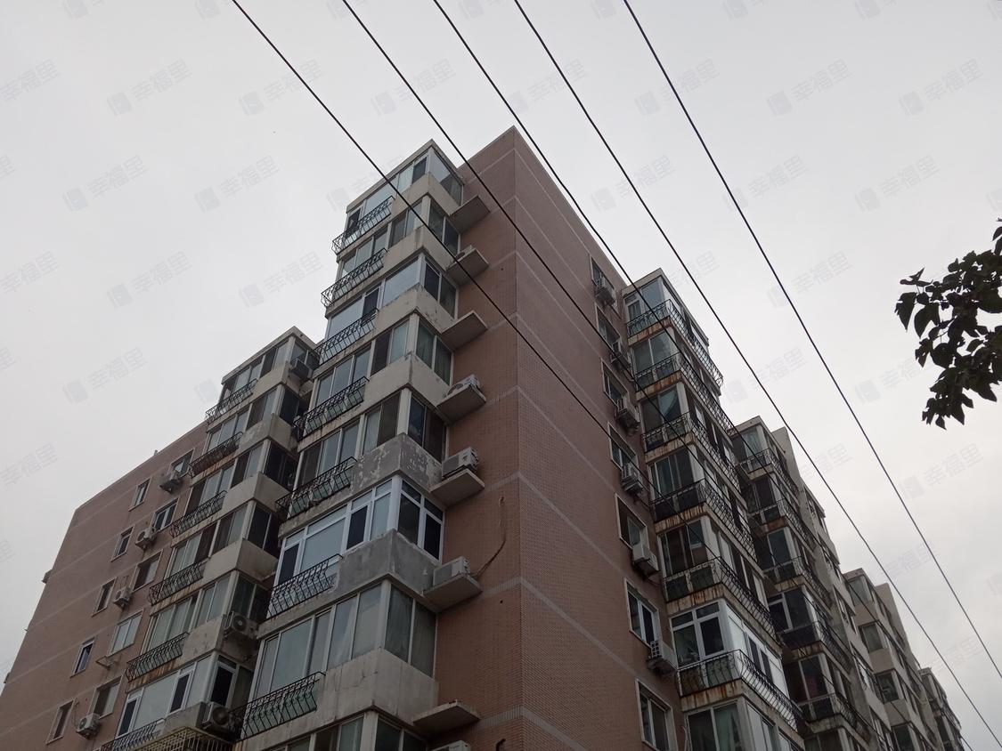 北京东城-龙潭湖/2001年建龙腾阁