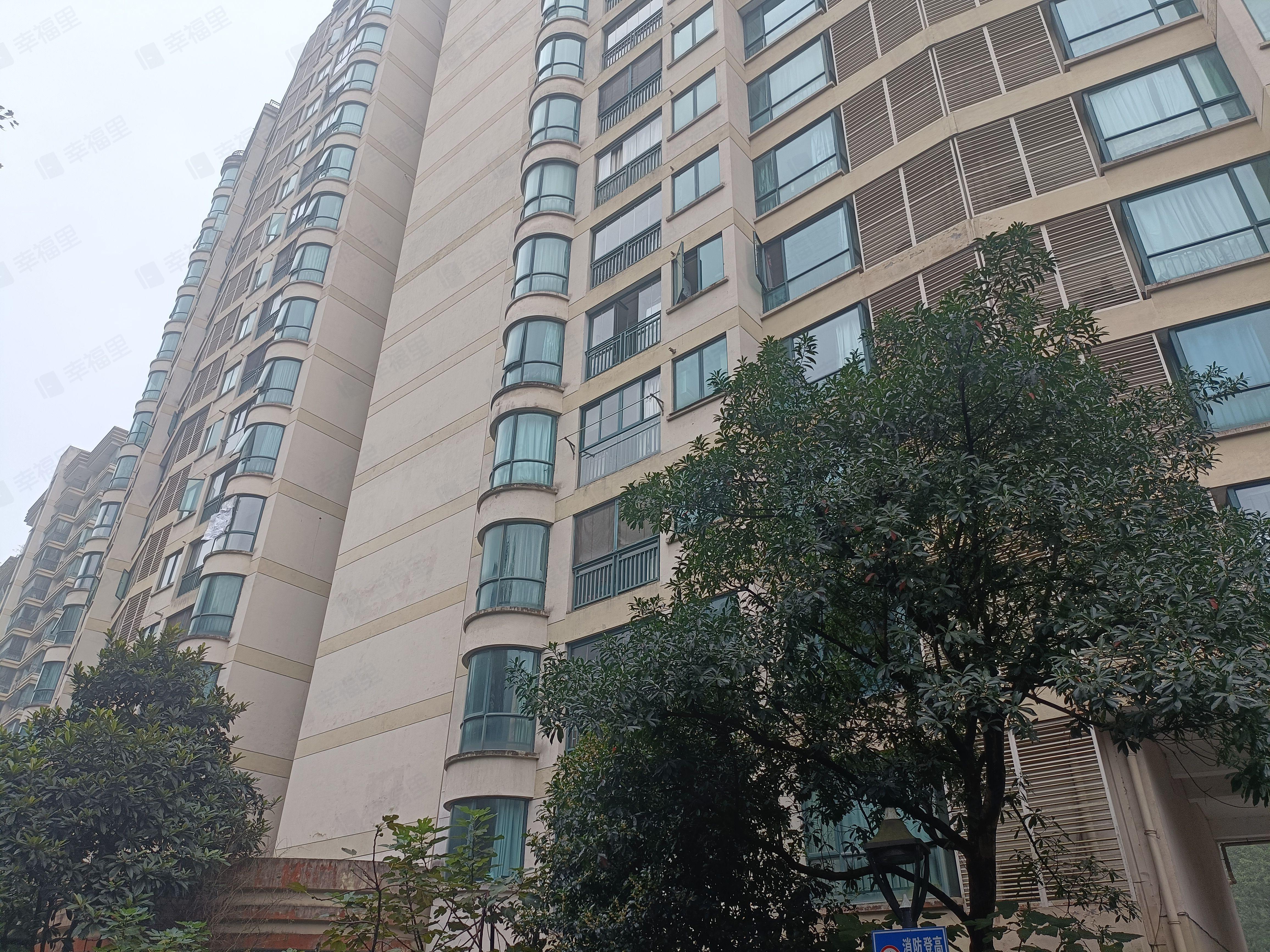 华庭云顶小区效果图