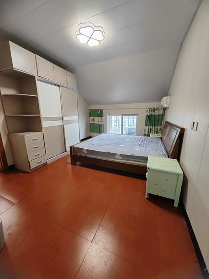 宜兴宜兴合租 紫竹苑(东区)3室2厅/110平/高楼层