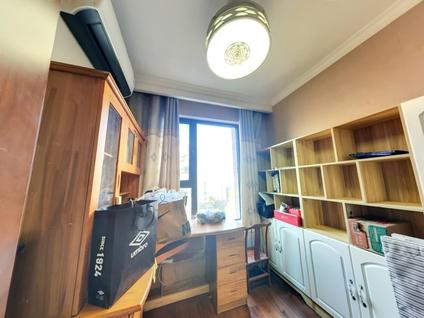 松江洞泾整租 中海悦庭3室1厅/89平/中楼层