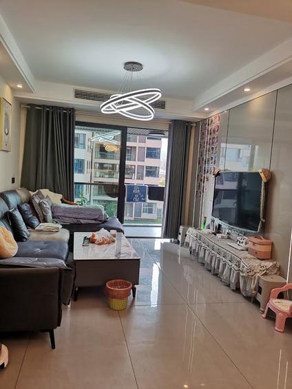 北京丹湖时代城3室2厅94平中楼层/共17层