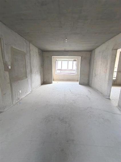 北京汉华府3室2厅146平中楼层/共11层