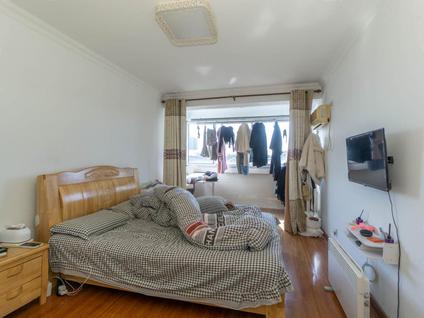 奉贤南桥整租 育秀(五区)2室1厅/59平/顶层