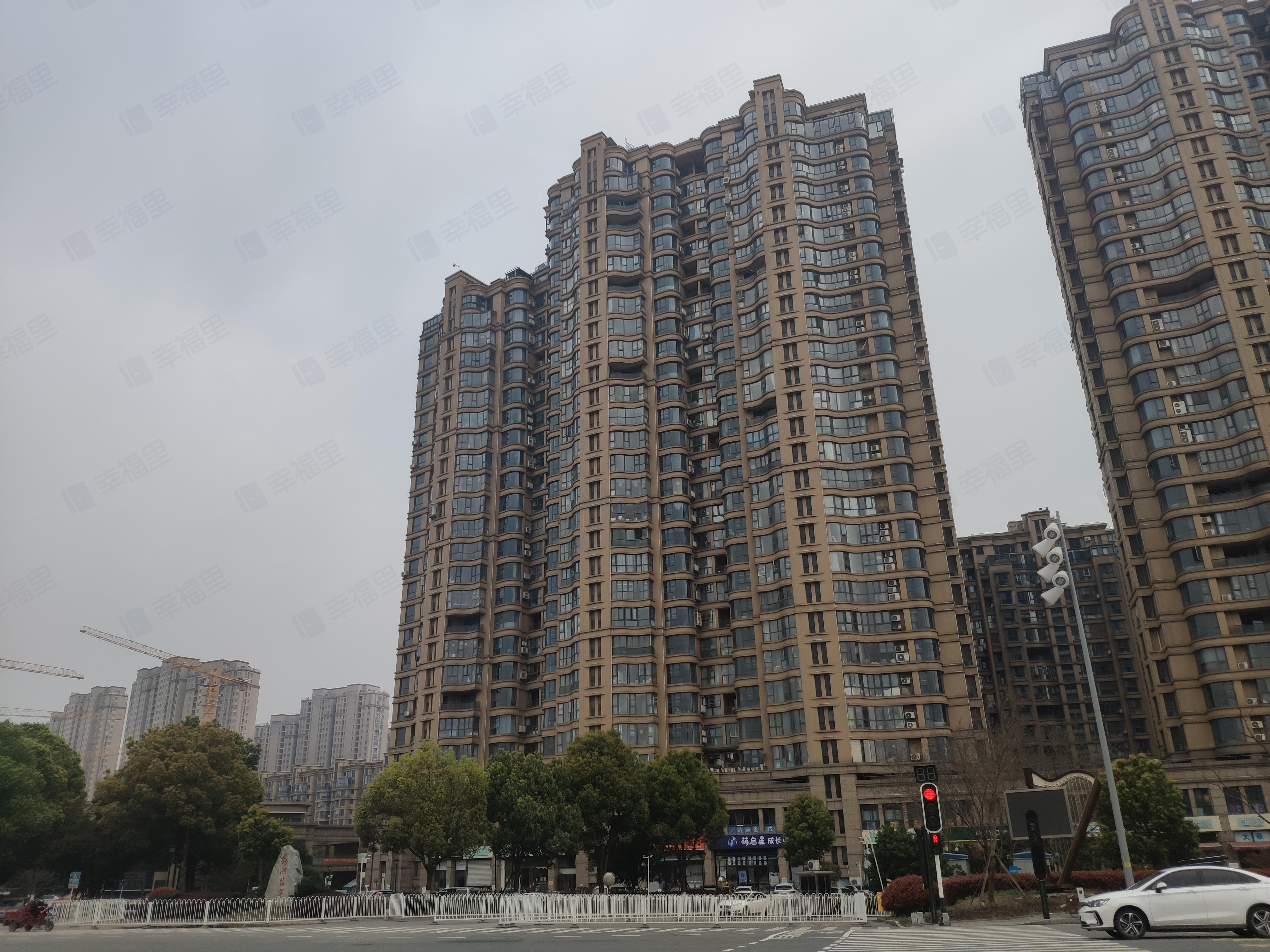 银湖翡翠(三期)小区效果图