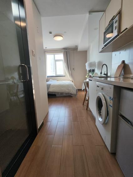 闵行浦江镇合租 群益小区1室1厅/30平/中楼层