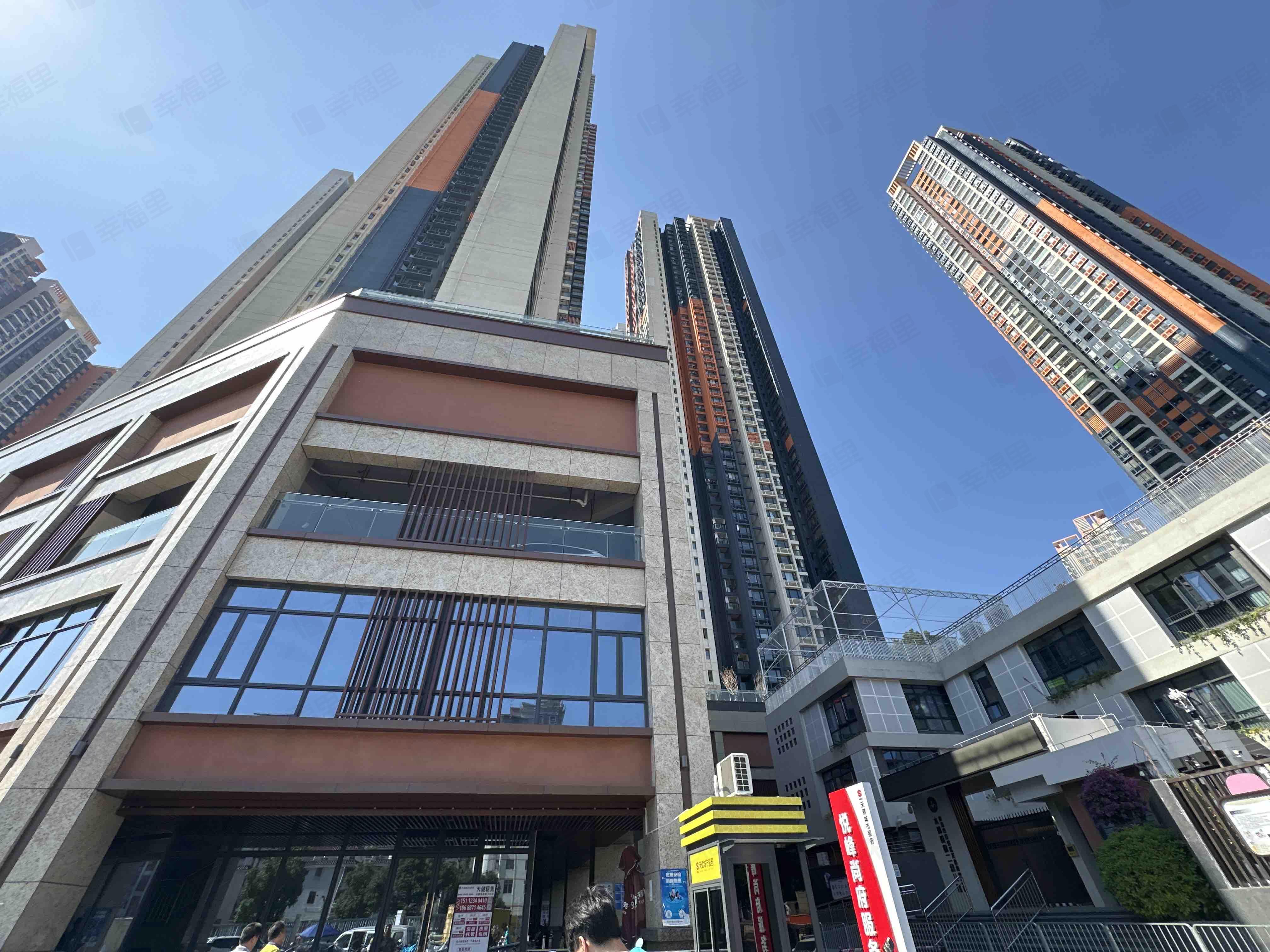 悦峰尚府小区效果图