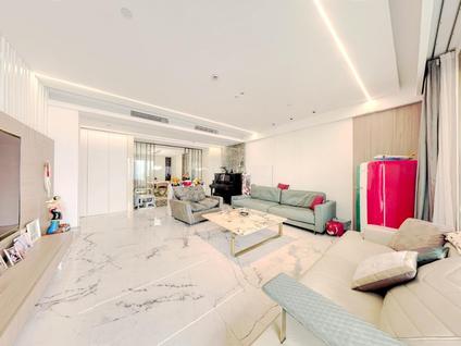 北京洋世达南滨特区4室2厅242.07平低楼层/共48层