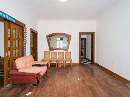 北京鸿宝二村(别墅)4室1厅122.69平底层/共2层