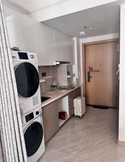 和平体育馆街整租 岳阳道1室1厅/24平/中楼层