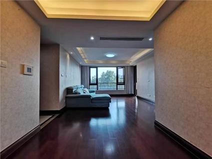 嘉定南翔新城整租 金地格林世界(格林公馆)4室2厅/137平/高楼层