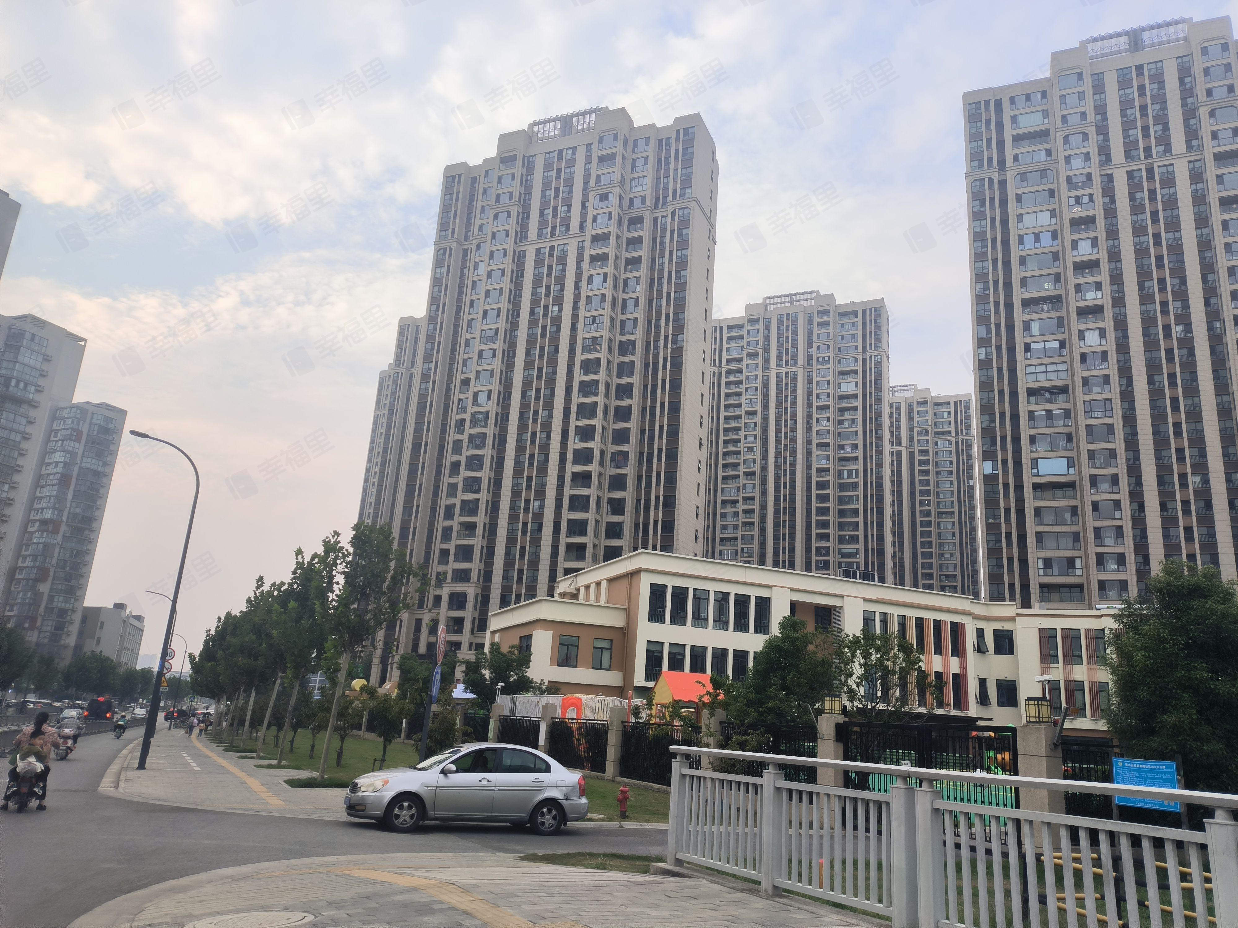绿地西水晶舍小区效果图