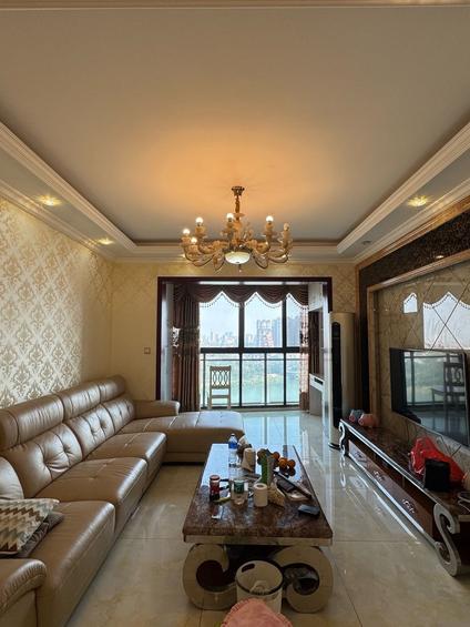 成都十方国际3室2厅95.06平中楼层/共30层