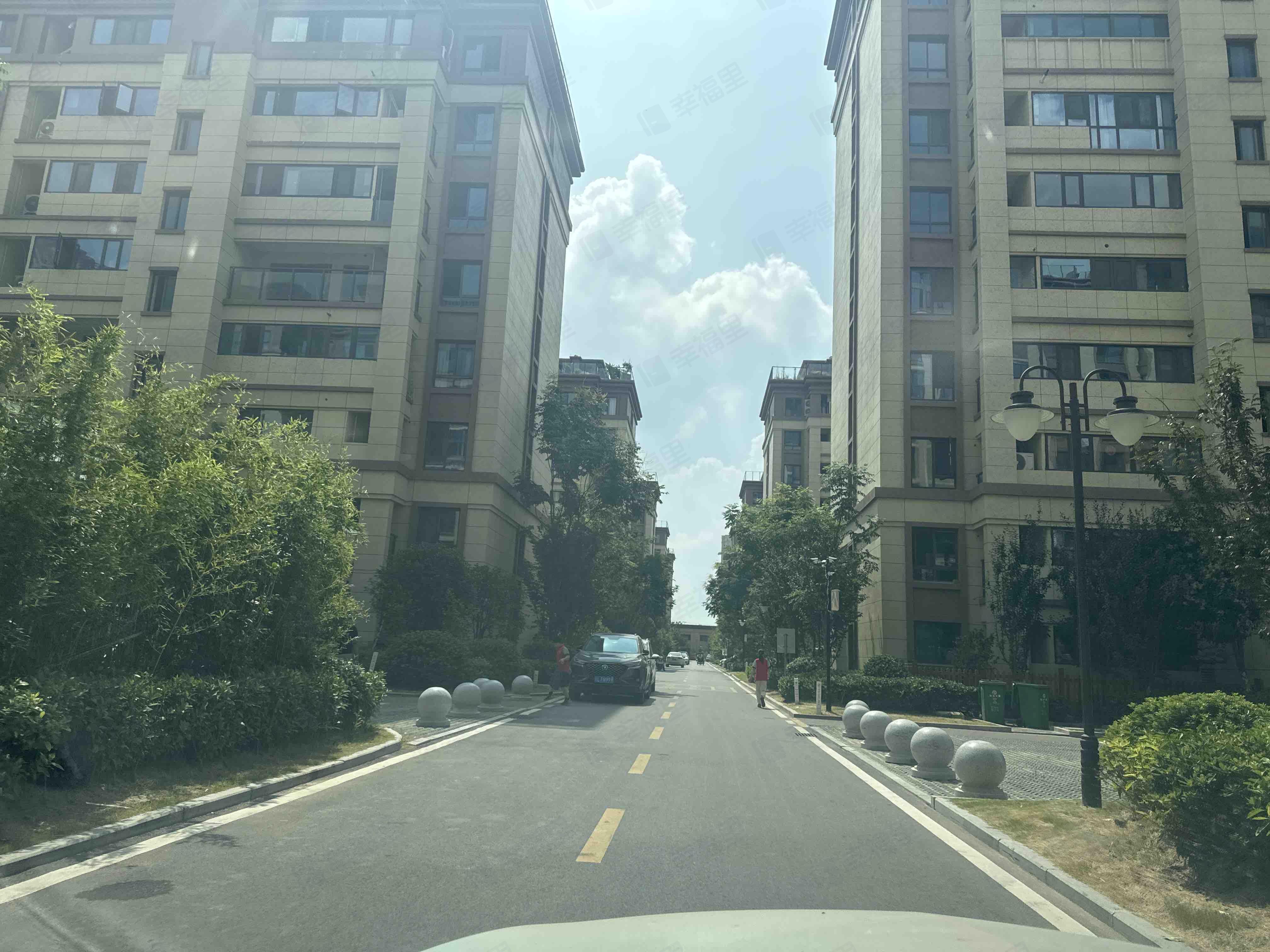 万像皇家公馆小区效果图