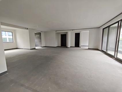 北京凤鸣云庐4室2厅177平中楼层/共5层