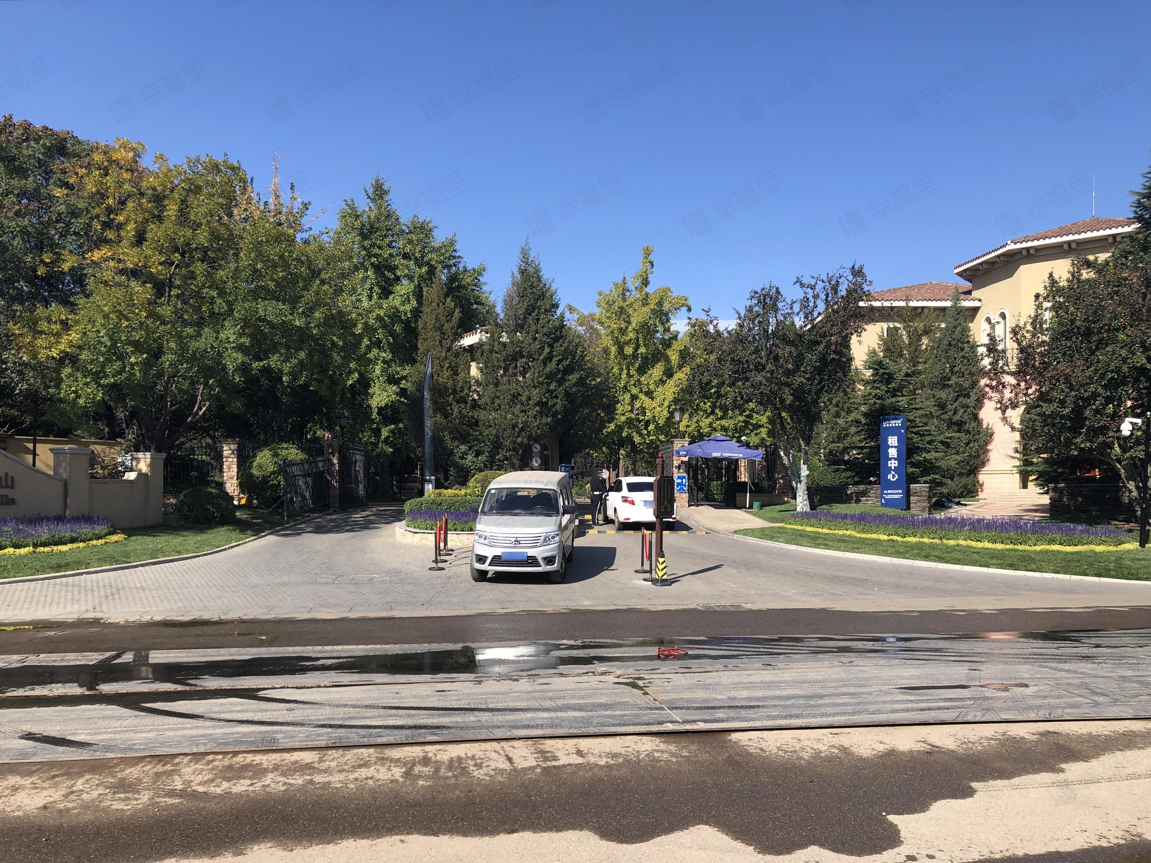 龙湖滟澜山小区效果图