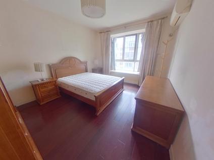 宝山大华整租 馨华苑2室1厅/89平/顶层