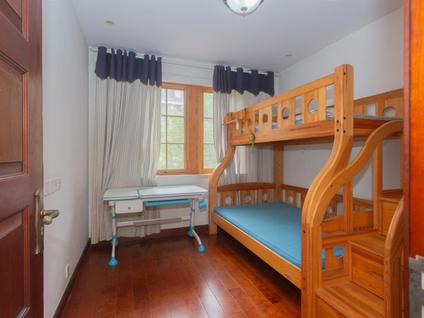 浦东周浦整租 莫奈庄园3室2厅/298平/底层