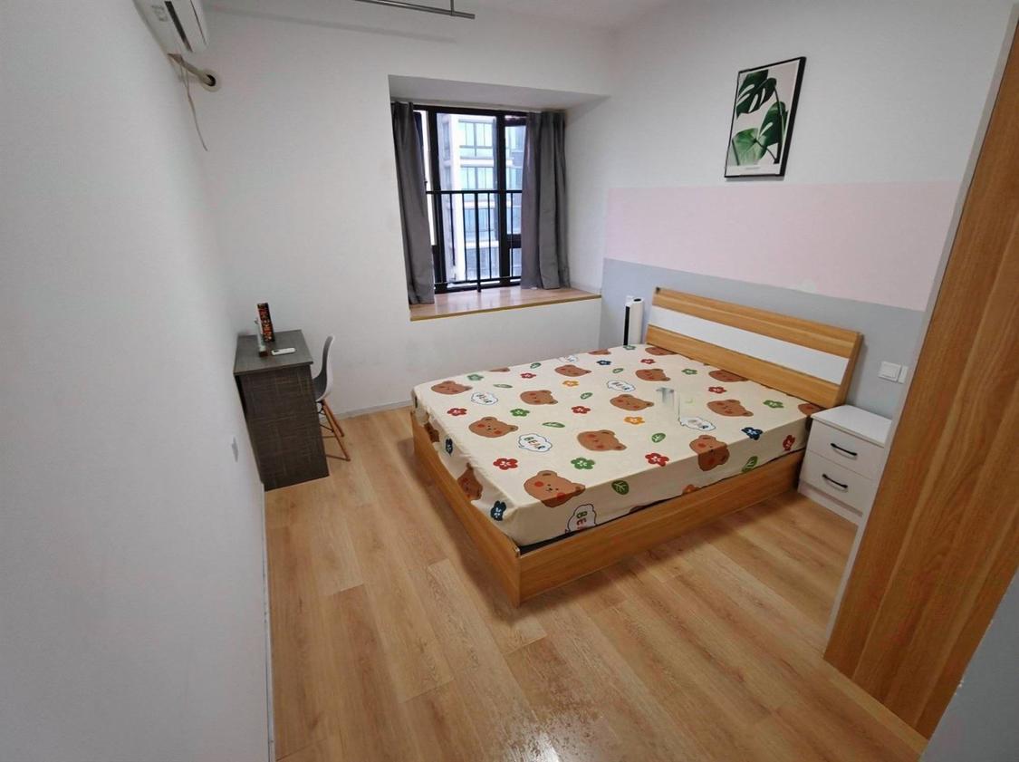 合租·龙湖九里峰景