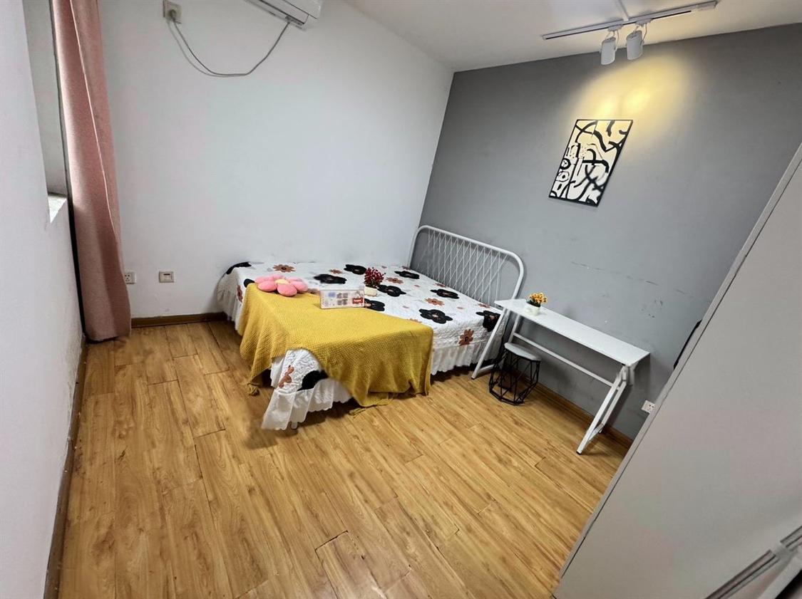 合租·天朗蓝湖树