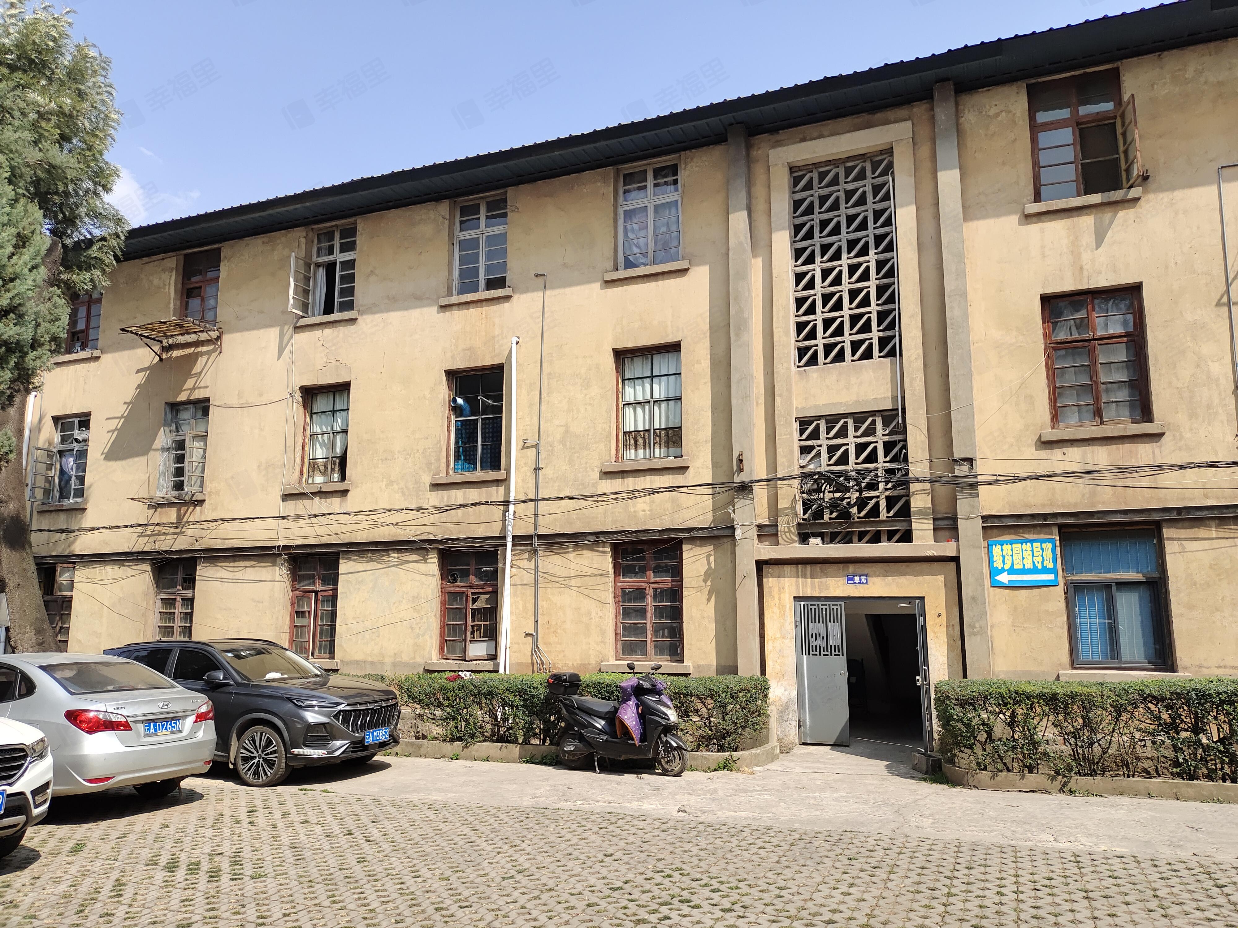 水泥厂宿舍小区小区效果图