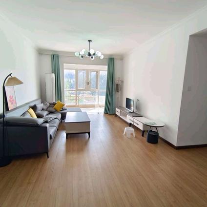 伍家岗东站整租 万豪中心3室2厅/115平/低楼层