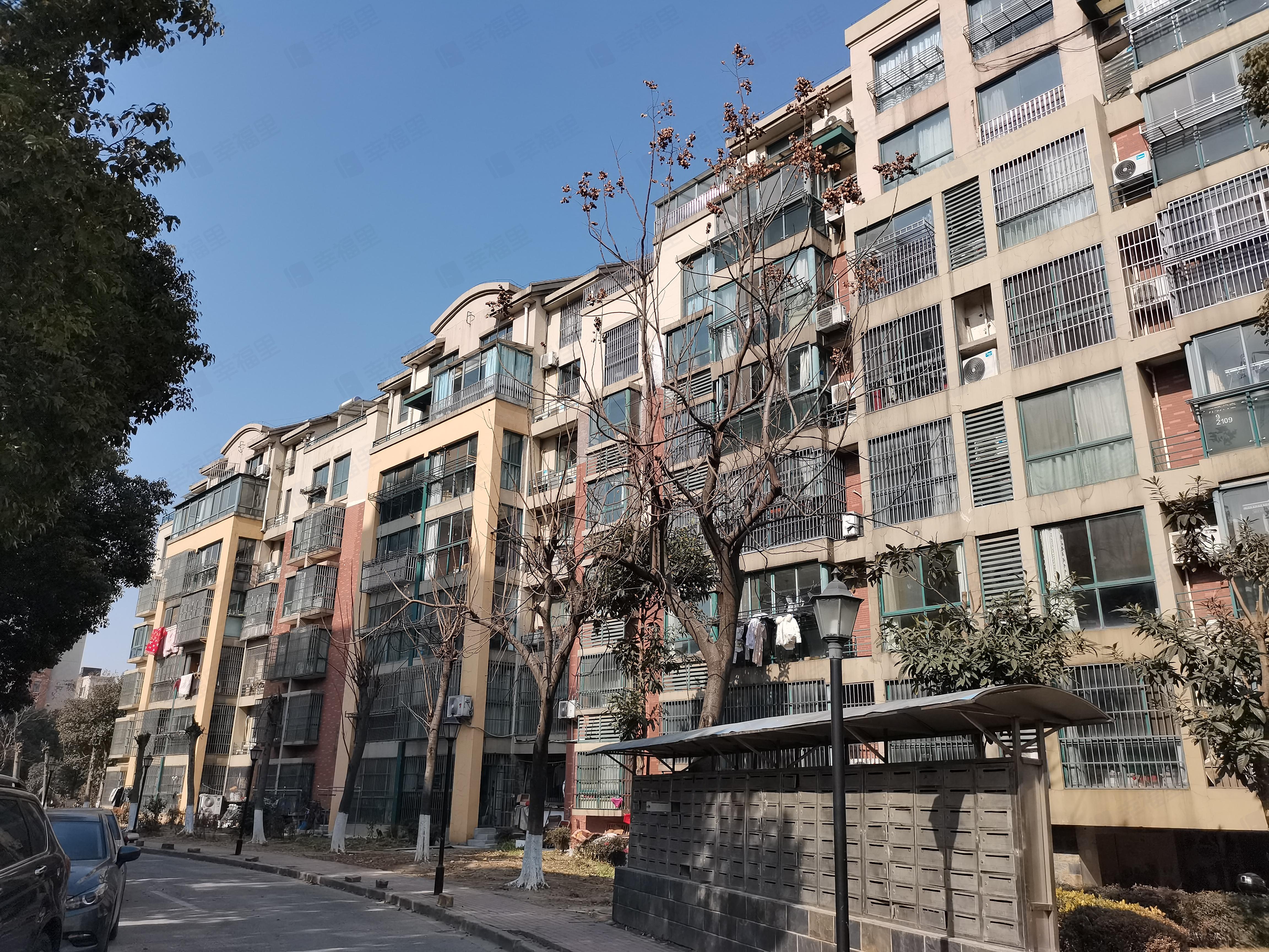 晴山蓝城小区效果图
