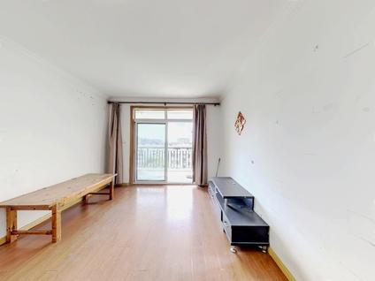 嘉定丰庄整租 住嘉佳园1室2厅/63平/中楼层